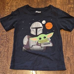 Star Wars Kids Black Tee with Mandalorian and Grogu Sz 7
